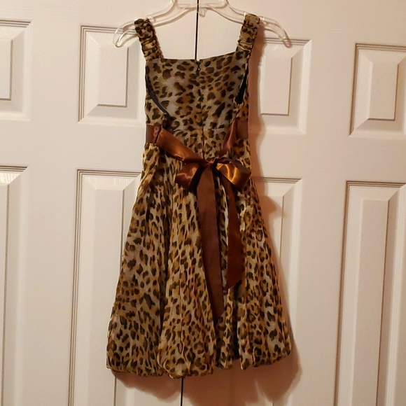 Bonnie Jean Girls Leopard Dress with pink flower & brown bow - Picture 2 of 5